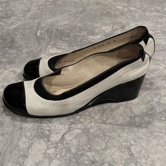Taryn Rose White Leather Black Patent Wedge Shoes Heals Size 7 / 38 M - Picture 3 of 6